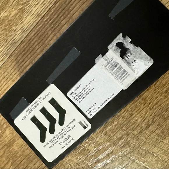 Mk socks - Picture 2 of 2